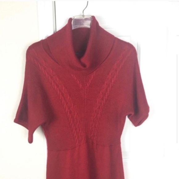 Tahari Knit Dress Cowl Neck Short Sleeves S - Picture 3 of 6